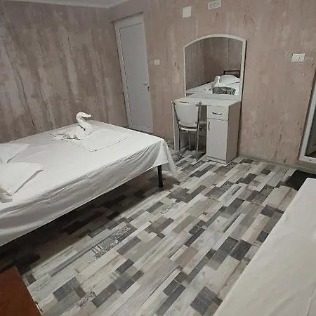 Πανσιόν 4m Vila *